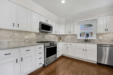 528 Kipling Court Wheaton IL 60187
