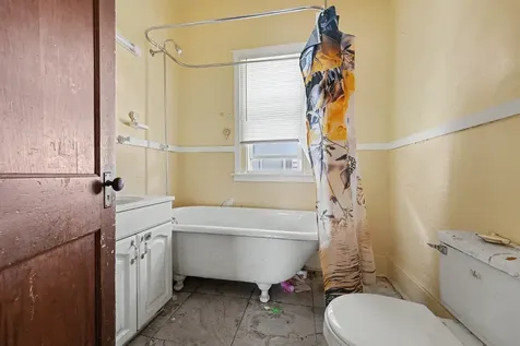 595 Forsythe Avenue Calumet City IL 60409