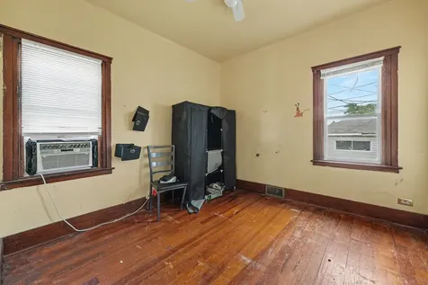 595 Forsythe Avenue Calumet City IL 60409