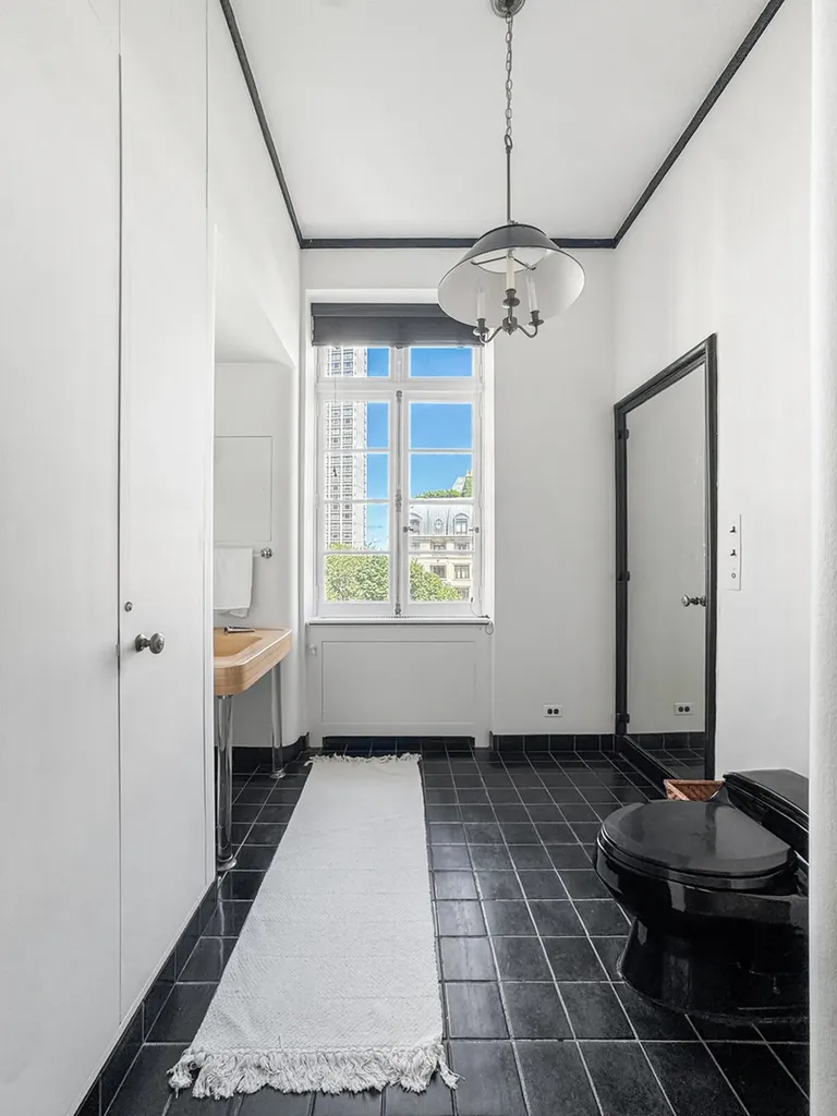 1260 North Astor Street Chicago IL 60610