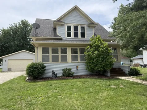314 Main Street Hooppole IL 61258
