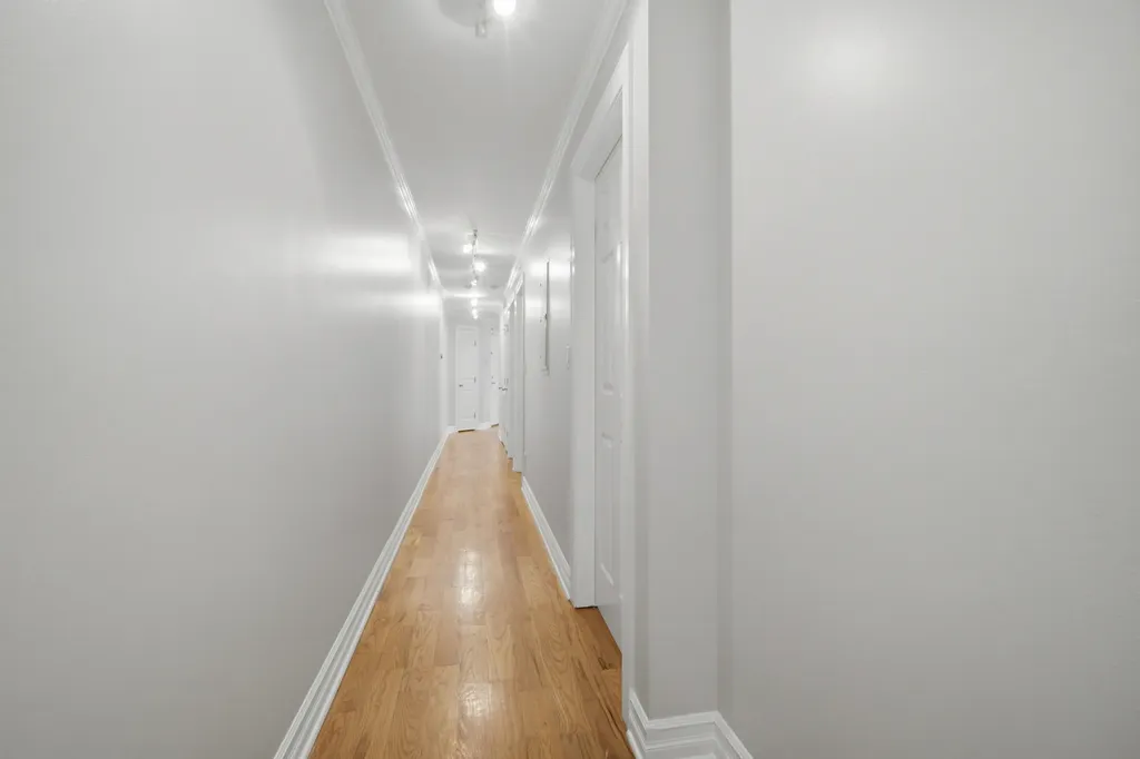 2449 West Foster Avenue Chicago IL 60625