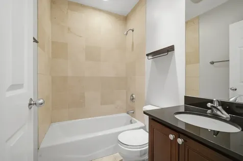 2449 West Foster Avenue Chicago IL 60625