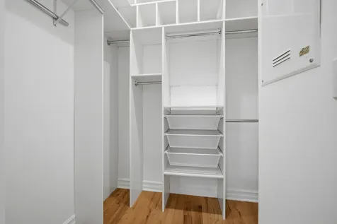2449 West Foster Avenue Chicago IL 60625