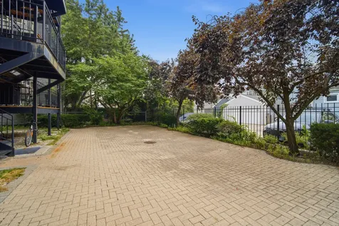 2449 West Foster Avenue Chicago IL 60625