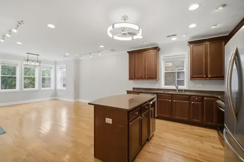 2449 West Foster Avenue Chicago IL 60625