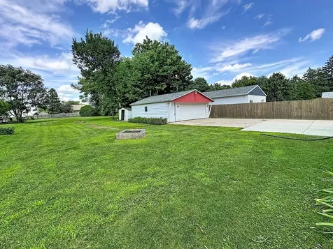 3237 22ND Avenue Rock Island IL 61201