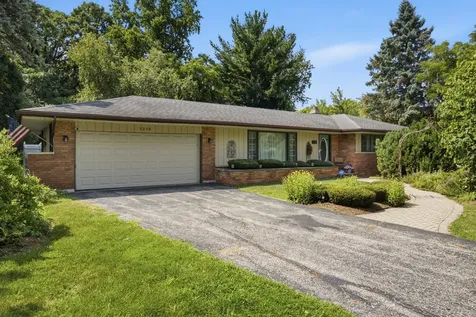 1215 Forest Drive Elgin IL 60123