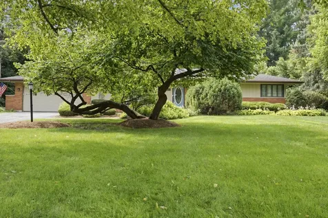 1215 Forest Drive Elgin IL 60123