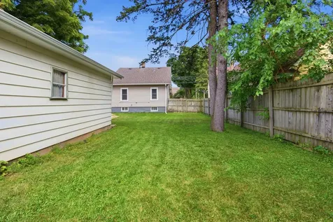 30 South Commonwealth Avenue Elgin IL 60123