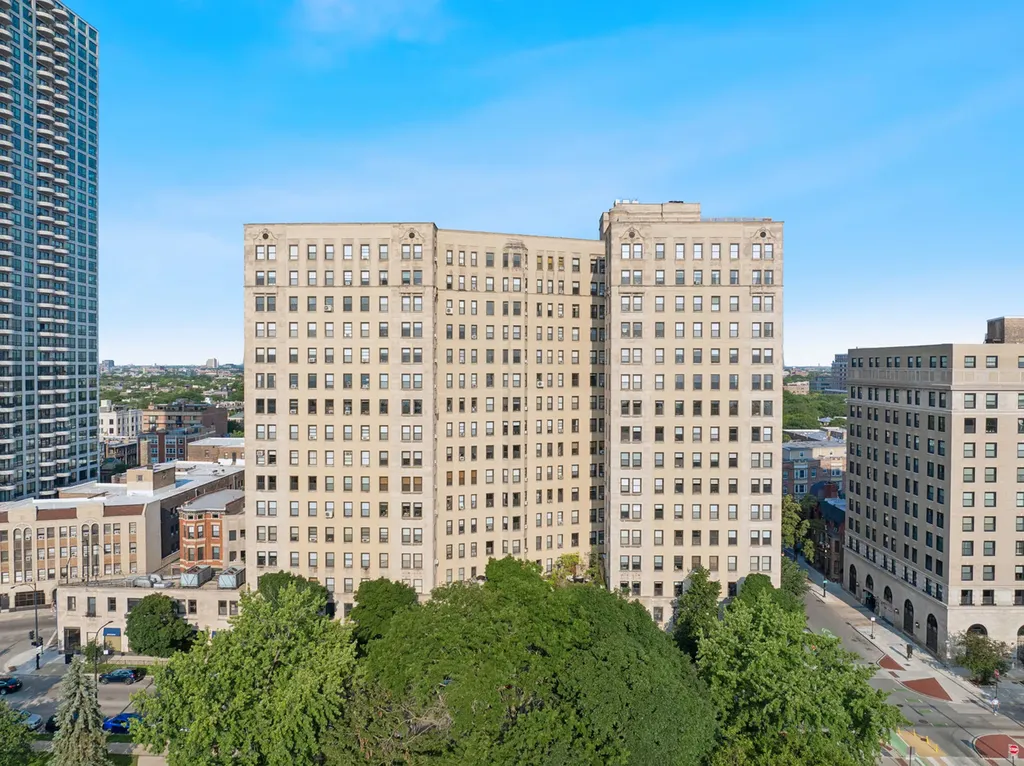 2000 North Lincoln Park West Avenue Chicago IL 60614