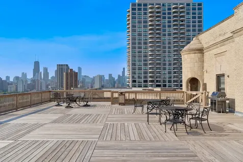 2000 North Lincoln Park West Avenue Chicago IL 60614