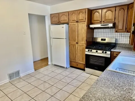 617 Lavergne Avenue Wilmette IL 60091