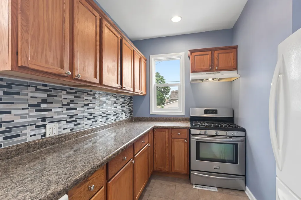 12845 Lincoln Street Blue Island IL 60406