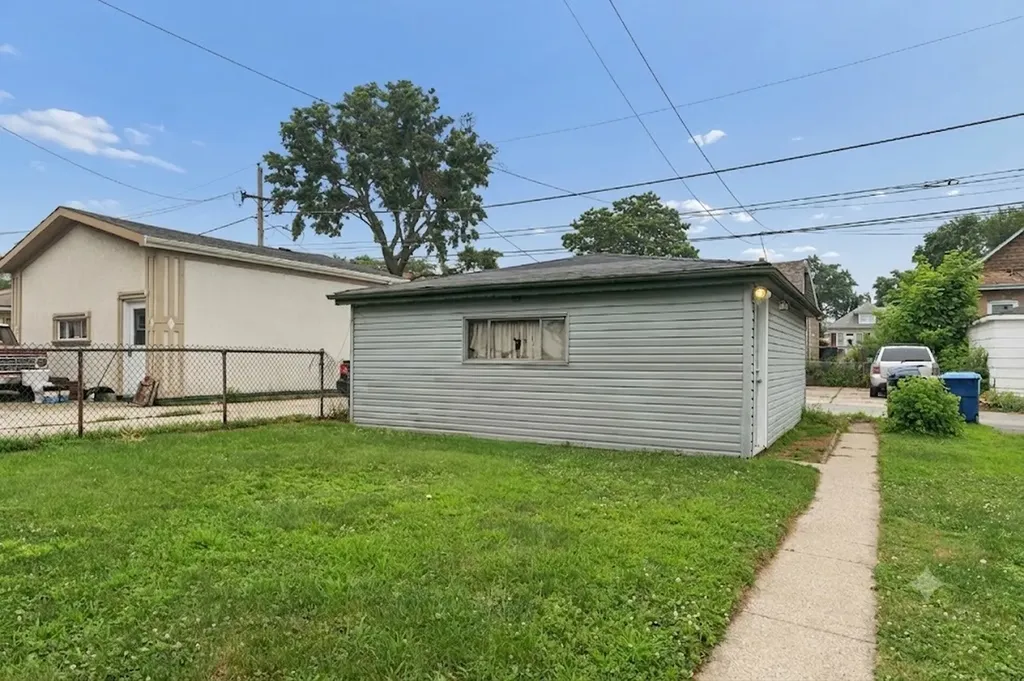 12845 Lincoln Street Blue Island IL 60406