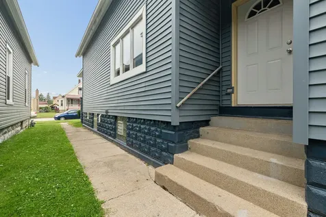 12845 Lincoln Street Blue Island IL 60406