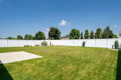 16 Stonehouse Court Bloomington IL 61705