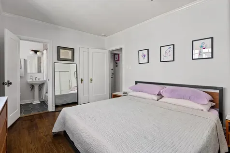 609 West Stratford Place Chicago IL 60657