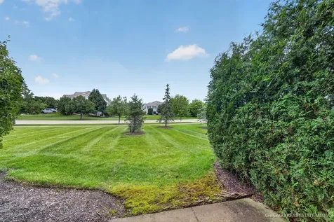 9956 Cummings Street Huntley IL 60142