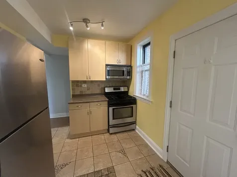4434 West Gunnison Avenue Chicago IL 60630
