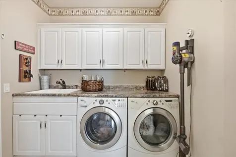 441 North Sycamore Lane North Aurora IL 60542