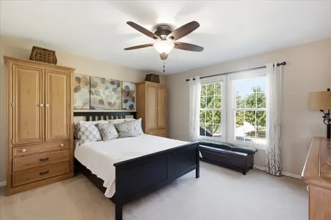 441 North Sycamore Lane North Aurora IL 60542