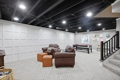 441 North Sycamore Lane North Aurora IL 60542