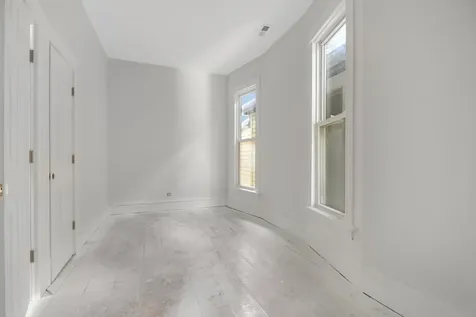 210 North Laramie Avenue Chicago IL 60644