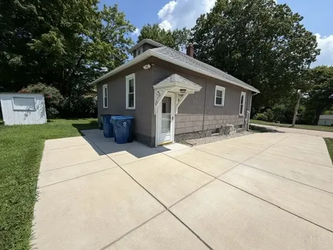 322 Fitzgerald Street Oglesby IL 61348
