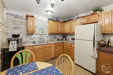 159 West Station Street St. Anne IL 60964
