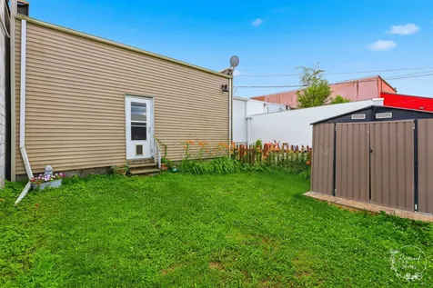 159 West Station Street St. Anne IL 60964