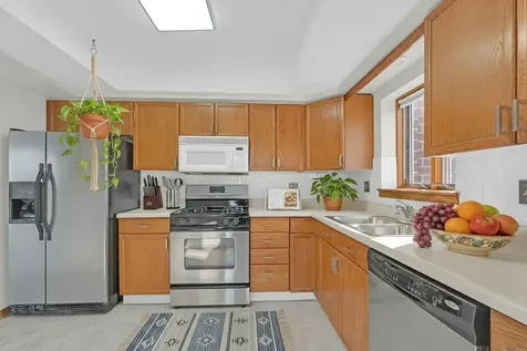 1480 Jefferson Street Des Plaines IL 60016