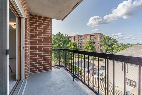 1480 Jefferson Street Des Plaines IL 60016