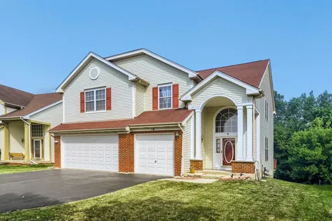 16 Clover Circle Streamwood IL 60107