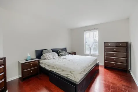 16 Clover Circle Streamwood IL 60107