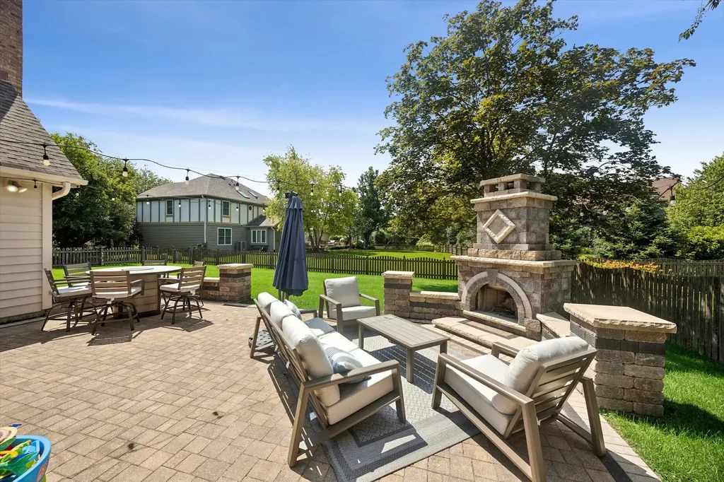 510 De Lasalle Avenue Naperville IL 60565