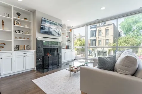 2119 North Damen Avenue Chicago IL 60647