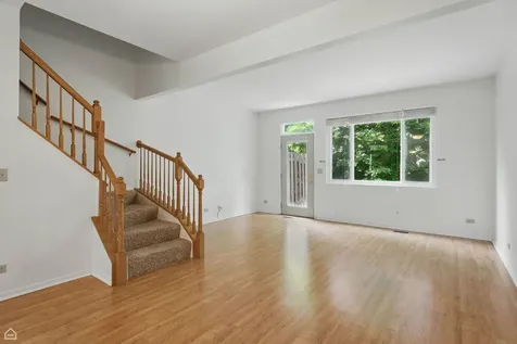 2052 Waverly Lane Algonquin IL 60102