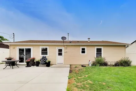 519 Kenyon Avenue Romeoville IL 60446
