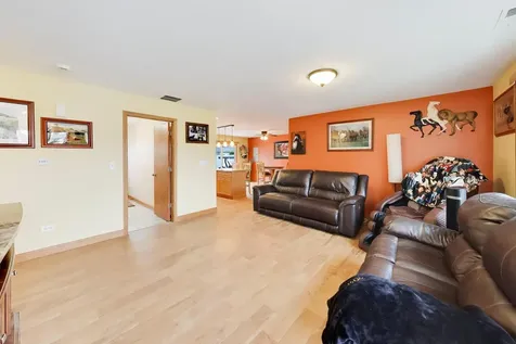 519 Kenyon Avenue Romeoville IL 60446