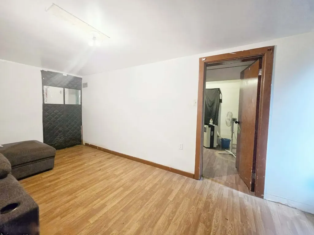 2505 West 45th Street Chicago IL 60632