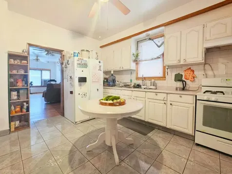 2505 West 45th Street Chicago IL 60632