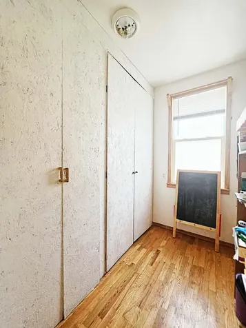 2505 West 45th Street Chicago IL 60632