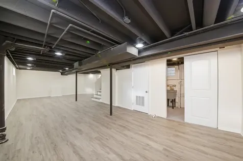 11603 South Loomis Street Chicago IL 60643