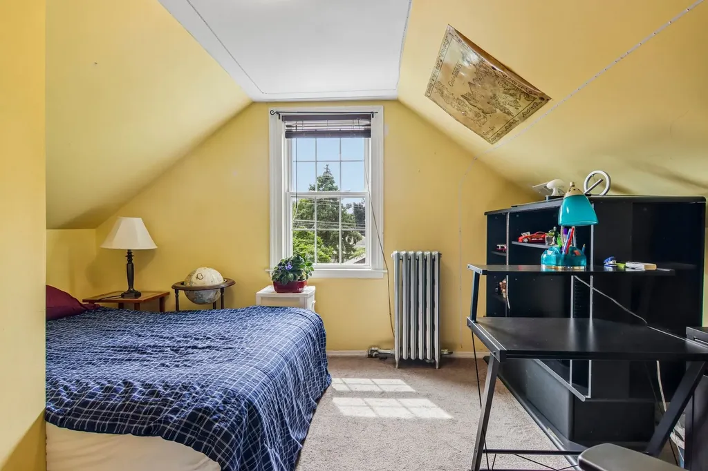 2842 North Mont Clare Avenue Chicago IL 60634