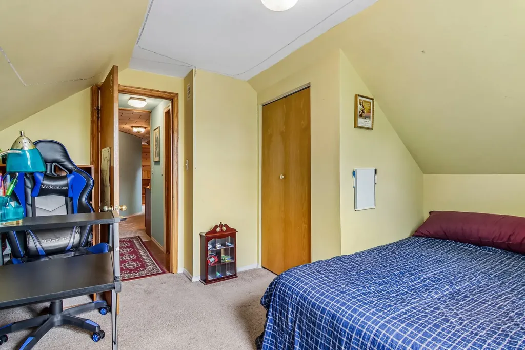 2842 North Mont Clare Avenue Chicago IL 60634