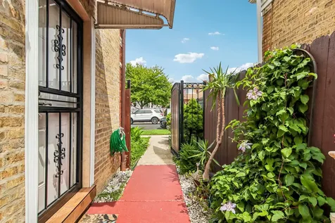 2842 North Mont Clare Avenue Chicago IL 60634