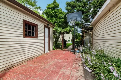 2842 North Mont Clare Avenue Chicago IL 60634