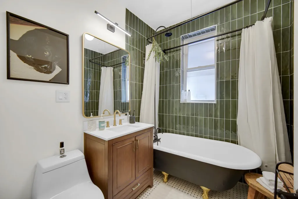 5228 West Quincy Street W Chicago IL 60644