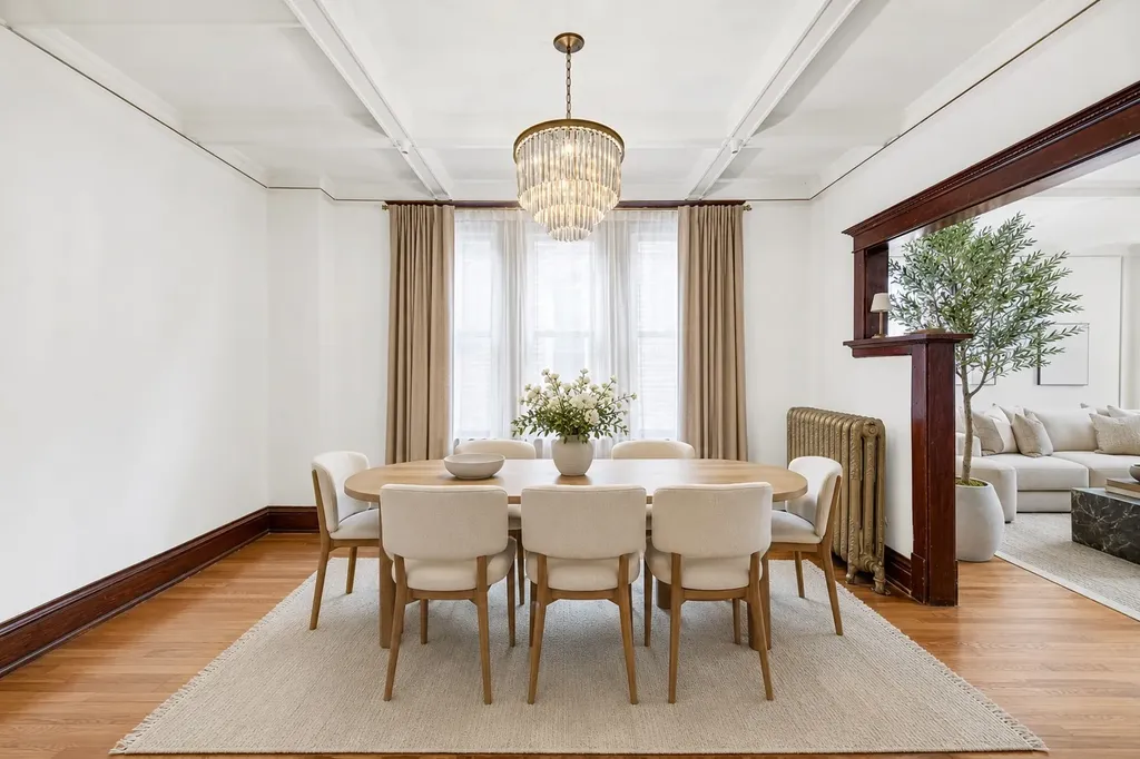 5228 West Quincy Street W Chicago IL 60644